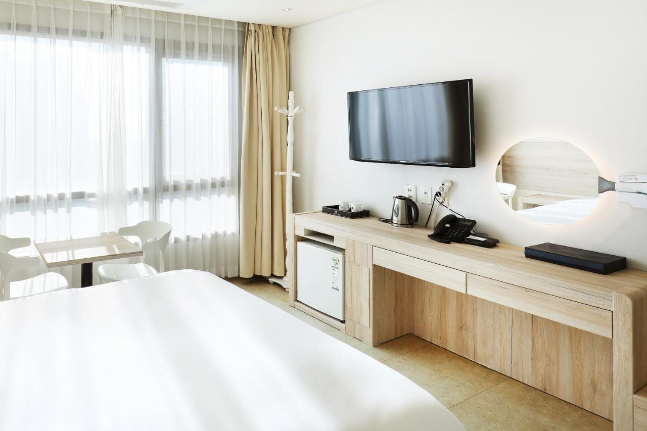 Hotel The Sea Star Incheon Exterior photo
